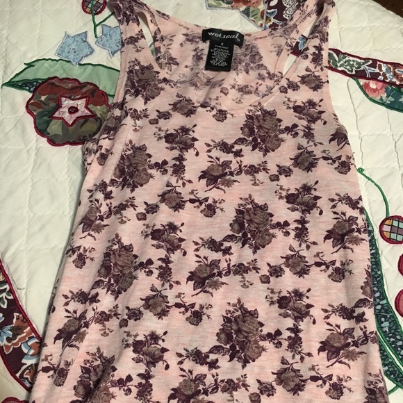 Wet Seal Tops - Pink floral wet seal tank
